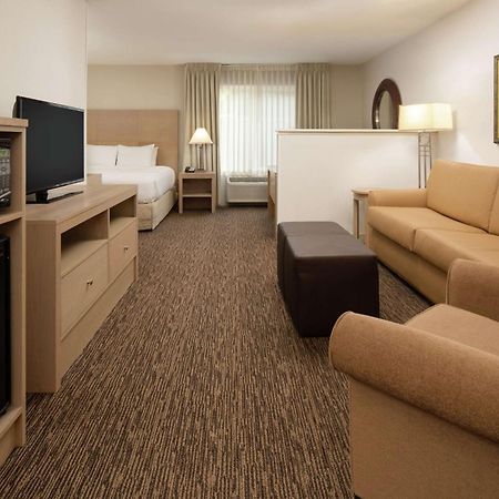 Doubletree By Hilton Portland Tigard Hotel Exterior photo