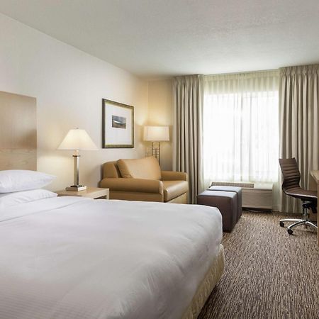 Doubletree By Hilton Portland Tigard Hotel Exterior photo
