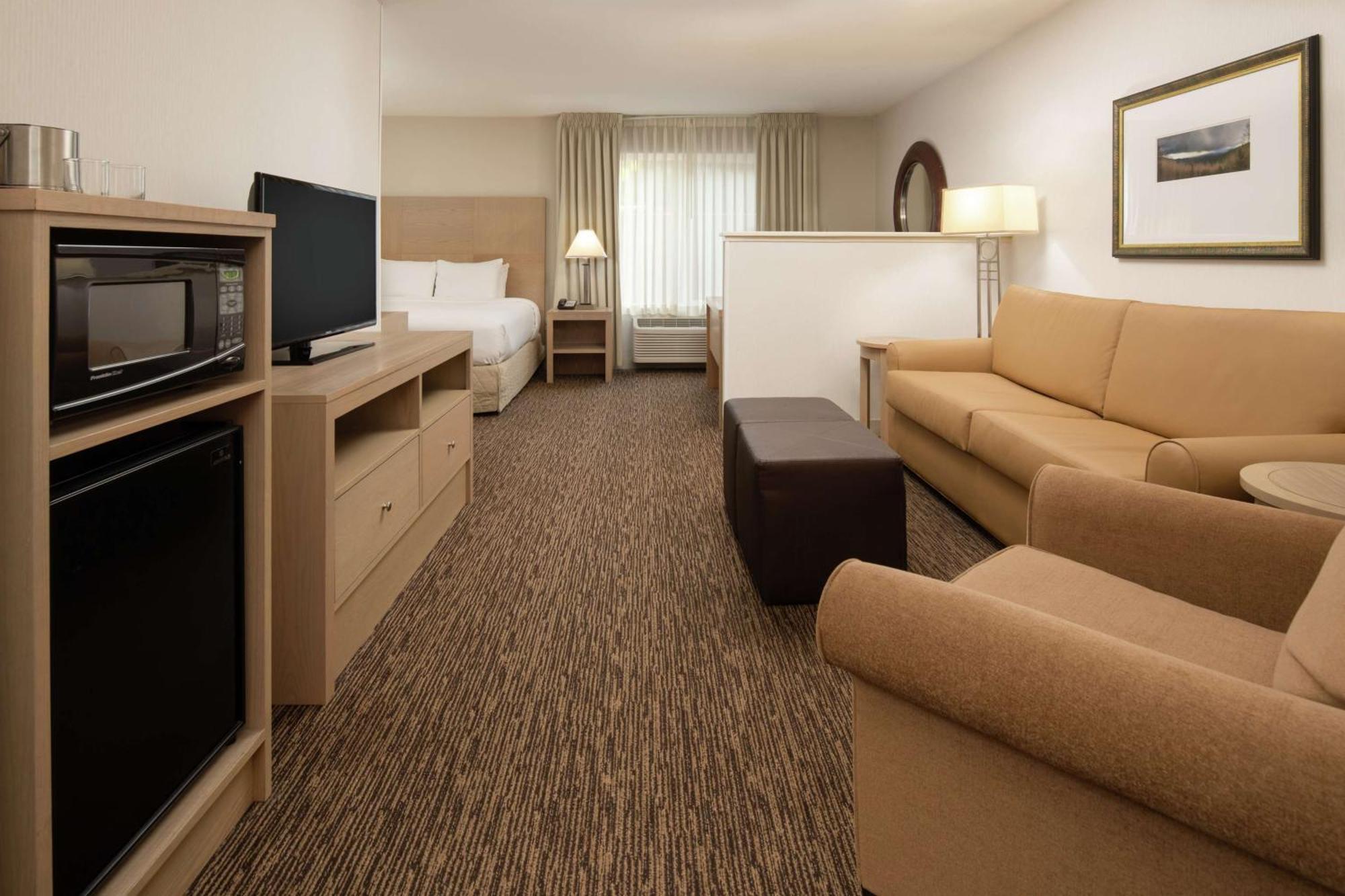 Doubletree By Hilton Portland Tigard Hotel Exterior photo
