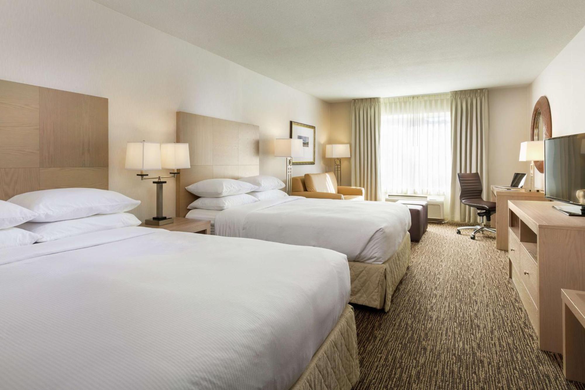 Doubletree By Hilton Portland Tigard Hotel Exterior photo