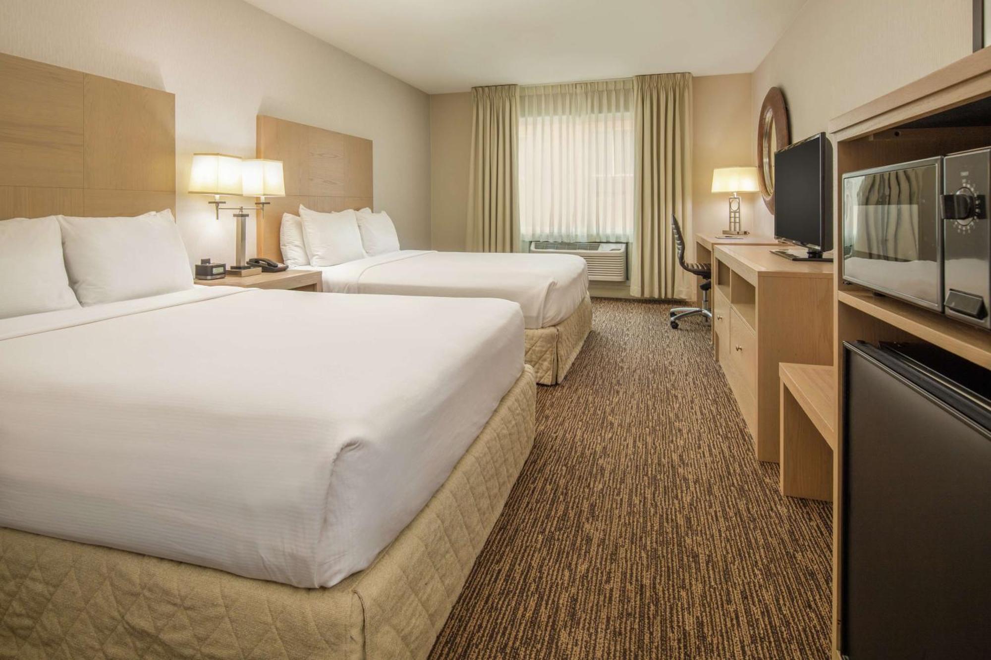 Doubletree By Hilton Portland Tigard Hotel Exterior photo