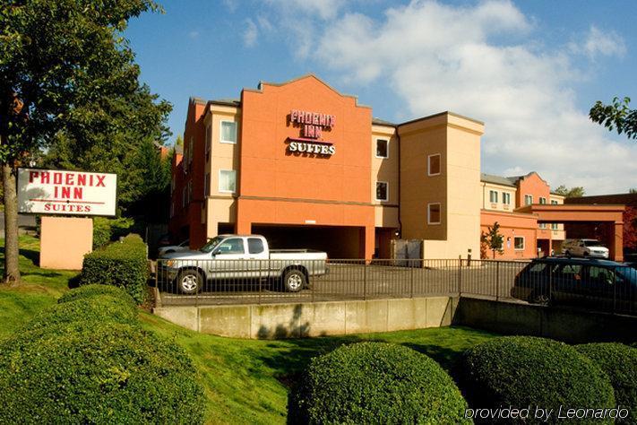 Doubletree By Hilton Portland Tigard Hotel Exterior photo